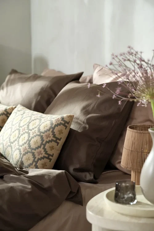 Alege materiale naturale.