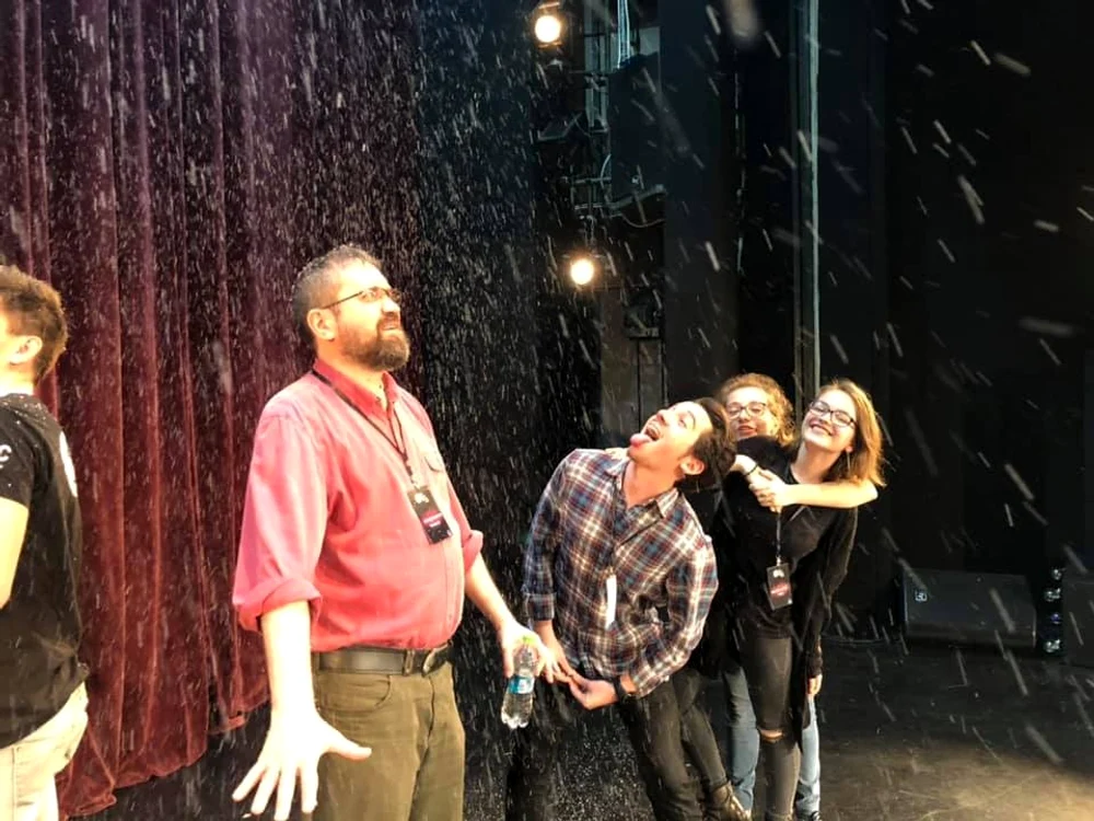 Piesele de teatru îi pregătesc pe elevi pentru viață FOTO arhiva personală