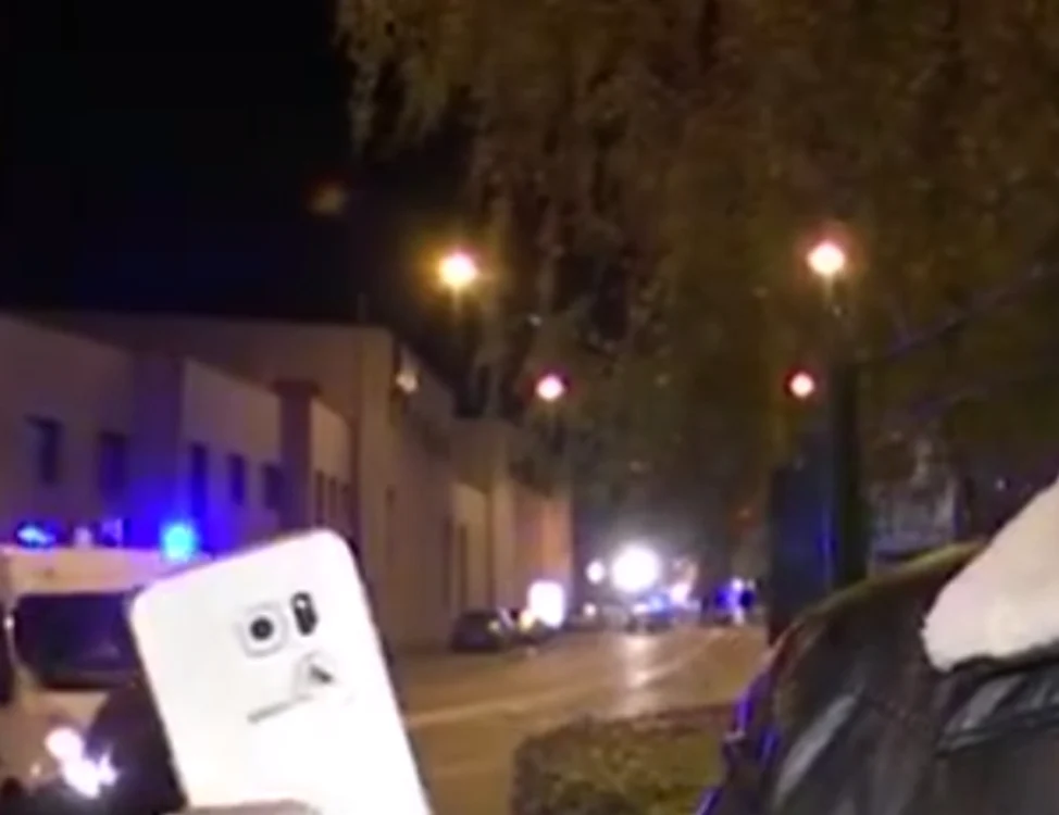 Telefonul a încasat glonțul și i-a salvat viața bărbatului