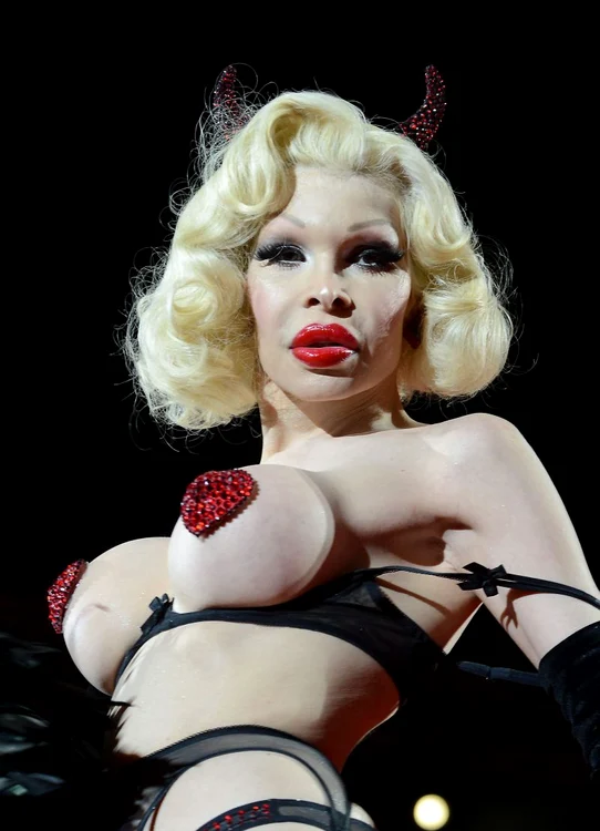 Amanda Lepore la Life Ball în Viena (WENN)