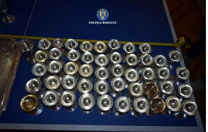 Obiectele găsite în târg FOTO: IPJ Buzău