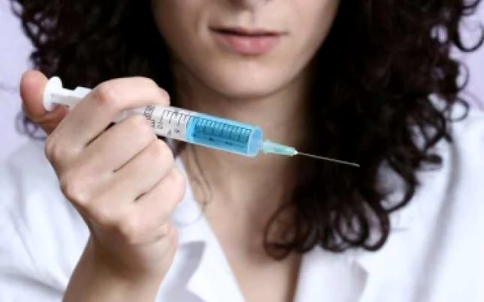 OMS: Femeile însărcinate ar trebui vaccinate împotriva gripei