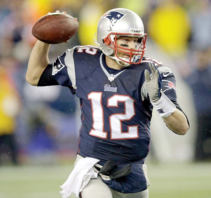 
    Tom Brady (37 de ani),  New England Patriots,  25 milioane dolari pe an  