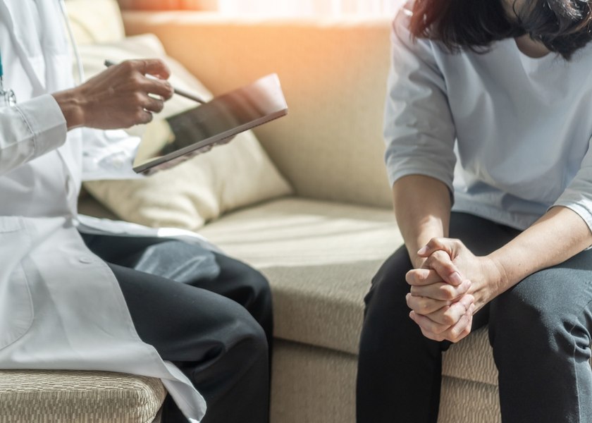 Menopauza crește de peste două ori riscul de ficat gras. Ce poți face să reduci riscul?