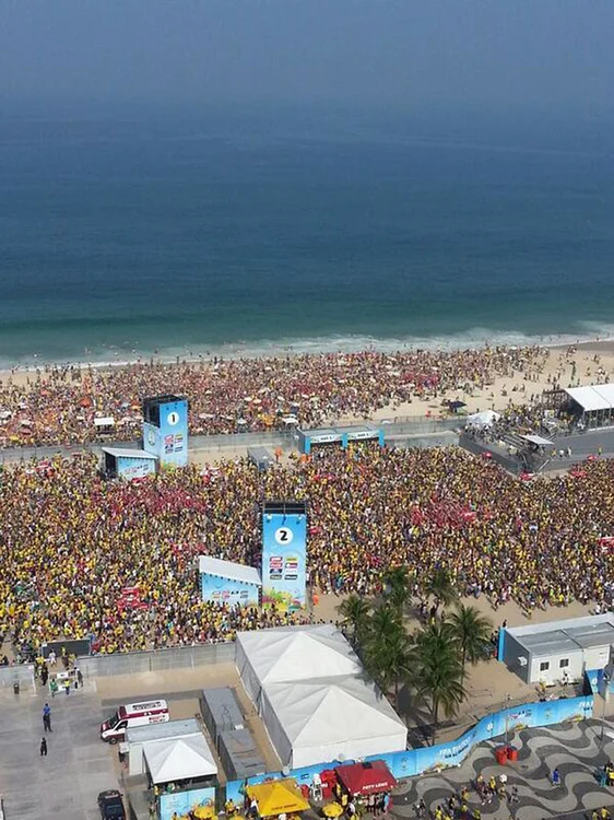Fanii au urmărit meciul de pe Copacabana