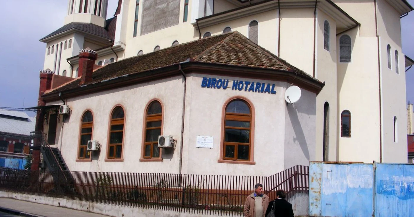 Fosta sinagogă din Severin, acum birou notarial FOTO Corina Macavei