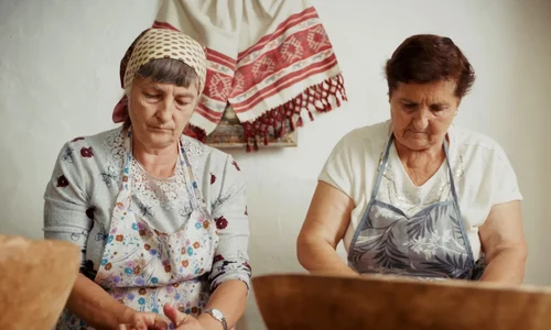 Elena Popa (stânga) și Savu Maria (dreapta) jpg