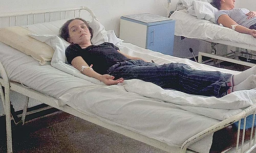 Angajatele au  rămas internate  sub supraveghere  medicală (FOTOGRAFII: Andreea Mitrache) jpeg