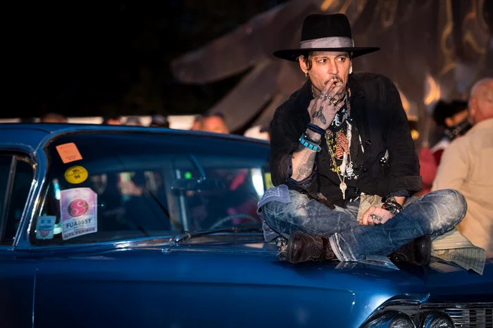 
    Johnny Depp, de 55 de ani, se află în turneu cu trupa rock "The Hollywood Vampires"Foto: Guliver / Gettyimages  
