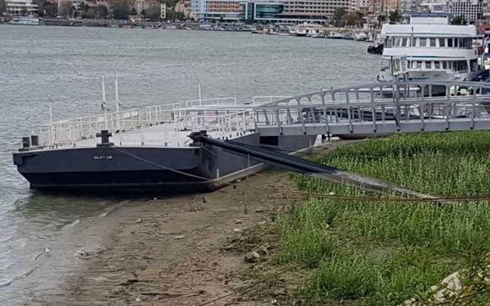 Scăderea cotelor Dunării îngreunează accesul în Deltă. Pasarelele înclinate pun în pericol siguranța și eficiența transportului de mărfuri