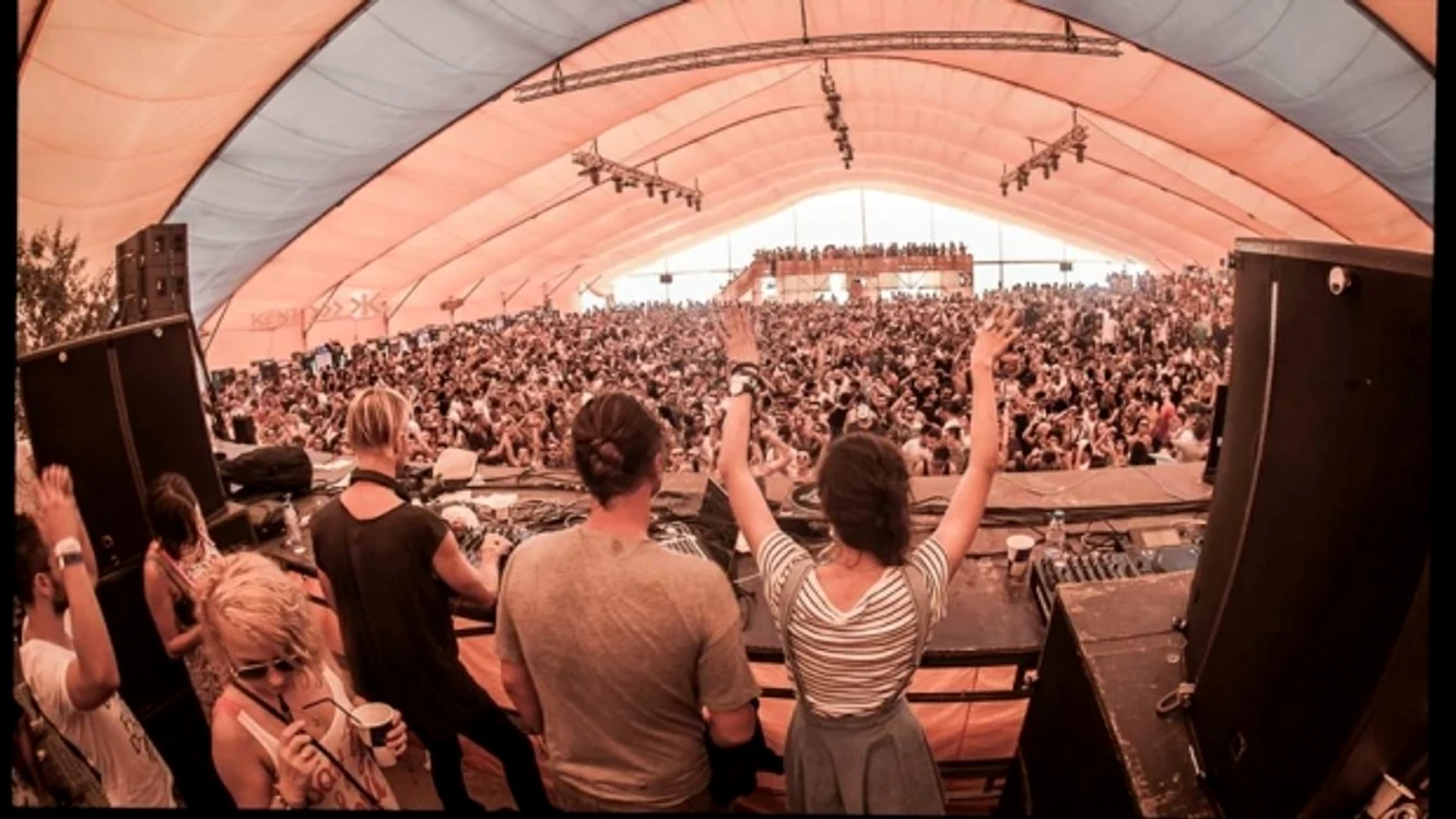 
    Festivalul Sunwaves este unul dintre cele mai importante festivaluri ale începutului de an  
