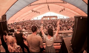 richiehawtinsunwaves 74032800 jpeg