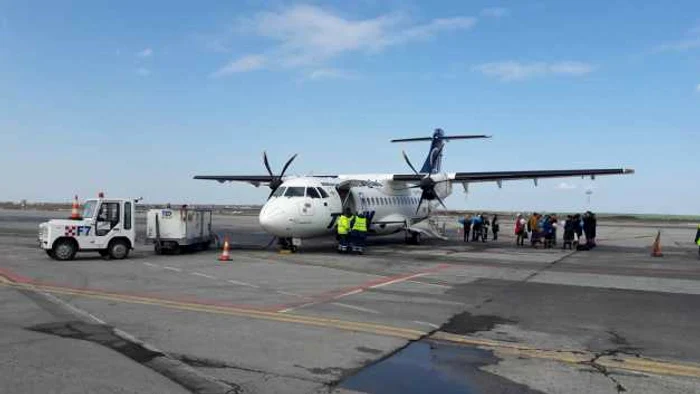 Aeronava companiei Tarom din direcţia Iaşi a aterizat pe Aeroportul Timişoara FOTO Both