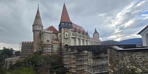 Castelul Corvinilor din Hunedoara  Foto Daniel Guță ADEVĂRUL (2) jpg