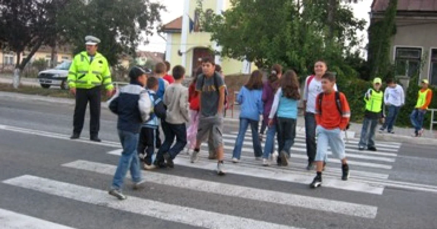 Anual, elevii școlii din Sânmartin participă la acțiunile demarate de Poliția Rutieră