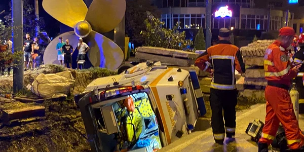 Ambulanta rasturnata Constanta foto CG jpeg