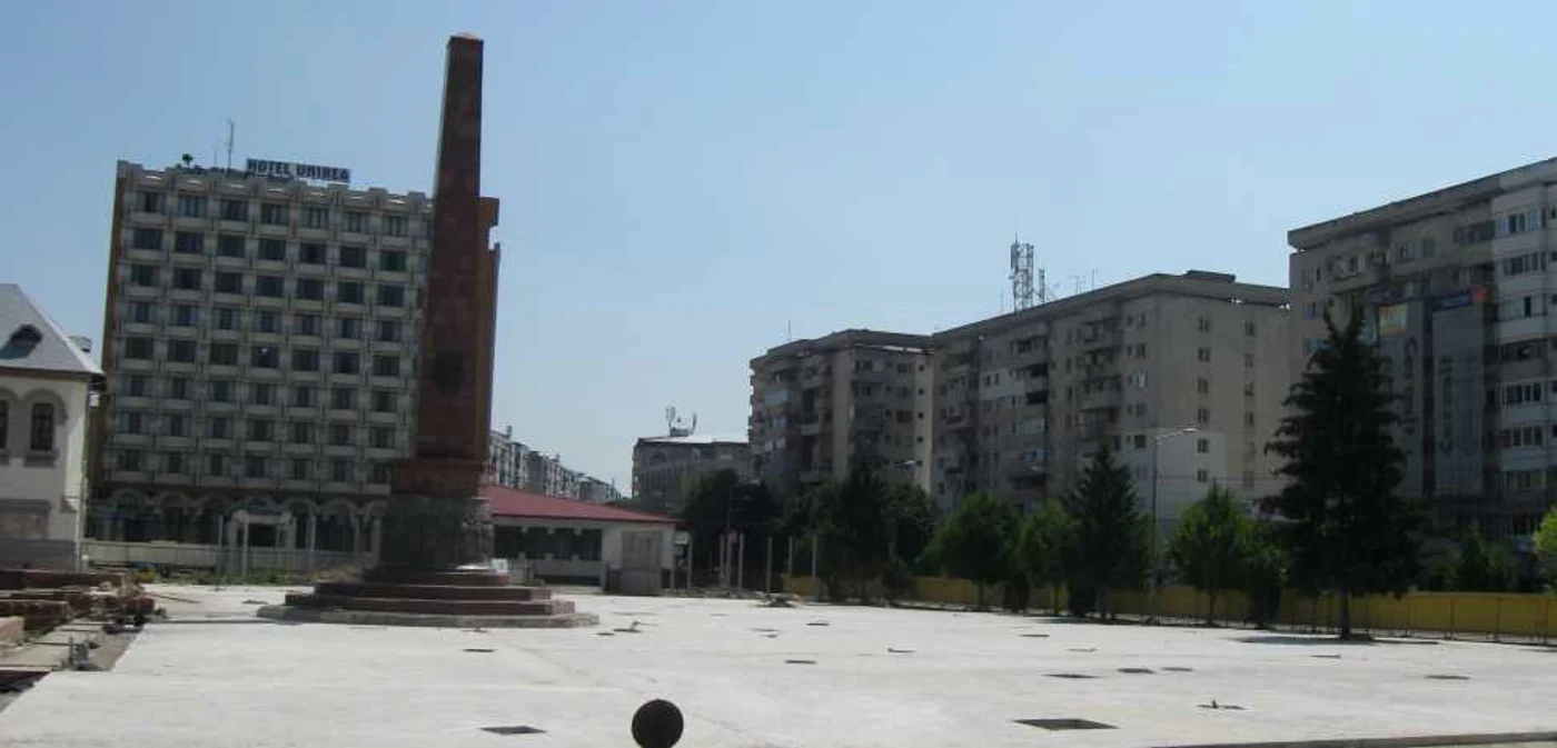 Piaţa Unirii trebuia să fie gata de la sfâşitul anului trecut