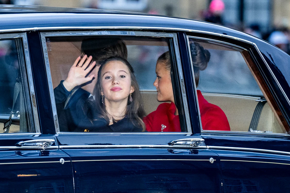 Prințesa Josephine la Castelul Amalienborg, după proclamarea părinților săi ca noi regi, Getty (6) jpg