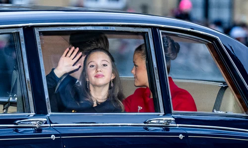 Prințesa Josephine la Castelul Amalienborg, după proclamarea părinților săi ca noi regi, Getty (6) jpg