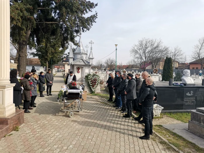 Adi Bărar a fost condus pe ultimul drum de prietenii motociclişti FOTO Ş.Both