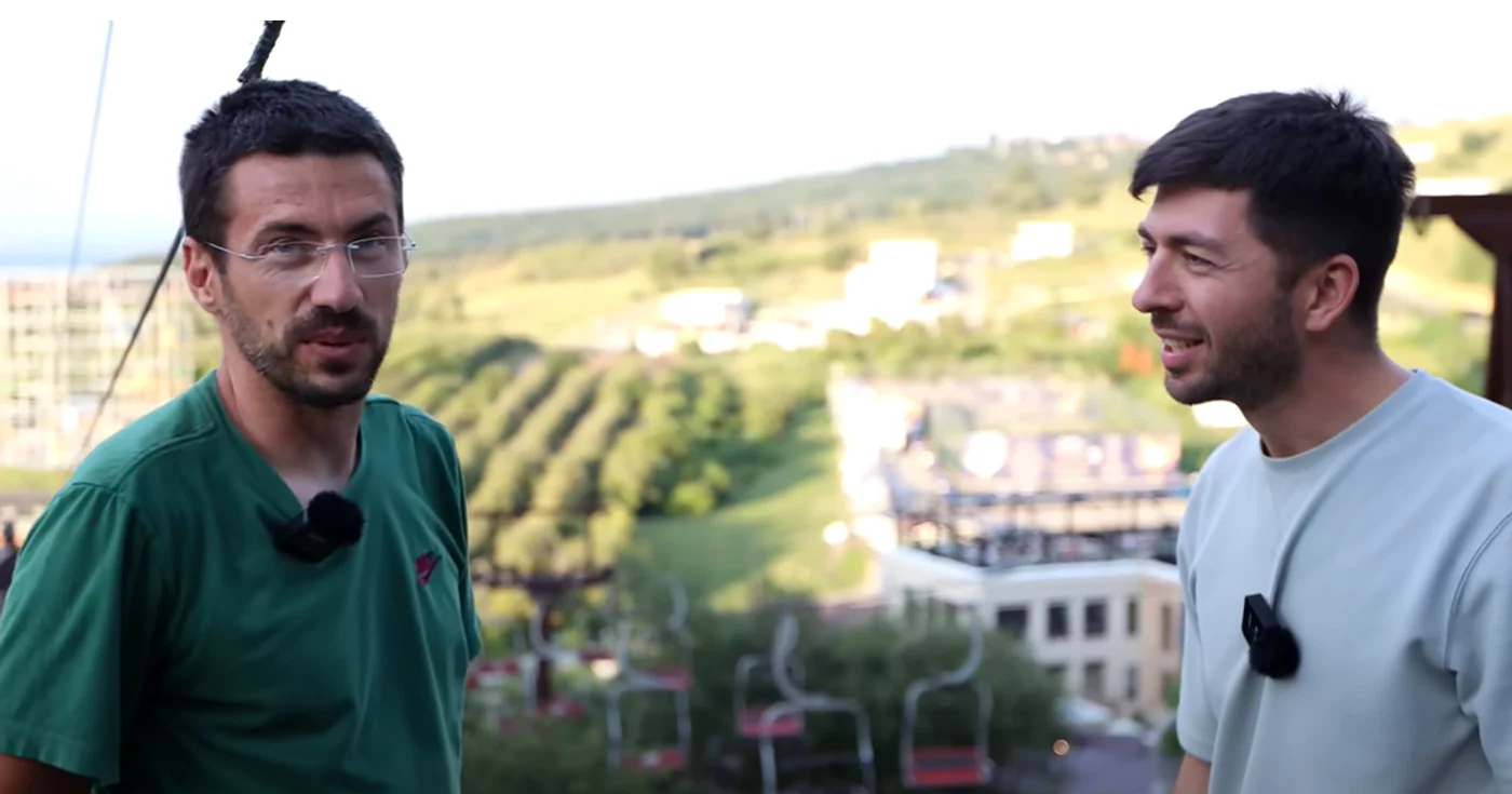 Darius Mârza și Mircea Bravo la Wonderland. FOTO: Captură video/Mircea Bravo