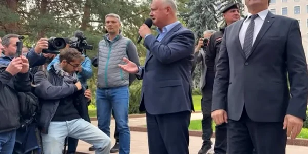 Protest Chisinau blocul Patriotic FOTO Agora jpg