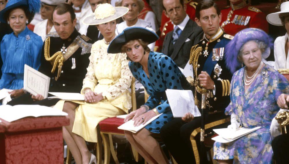 Fascinanta Regina Mamă Elisabeta, cel mai longeviv membru al casei regale britanice, care a trăit 101 ani