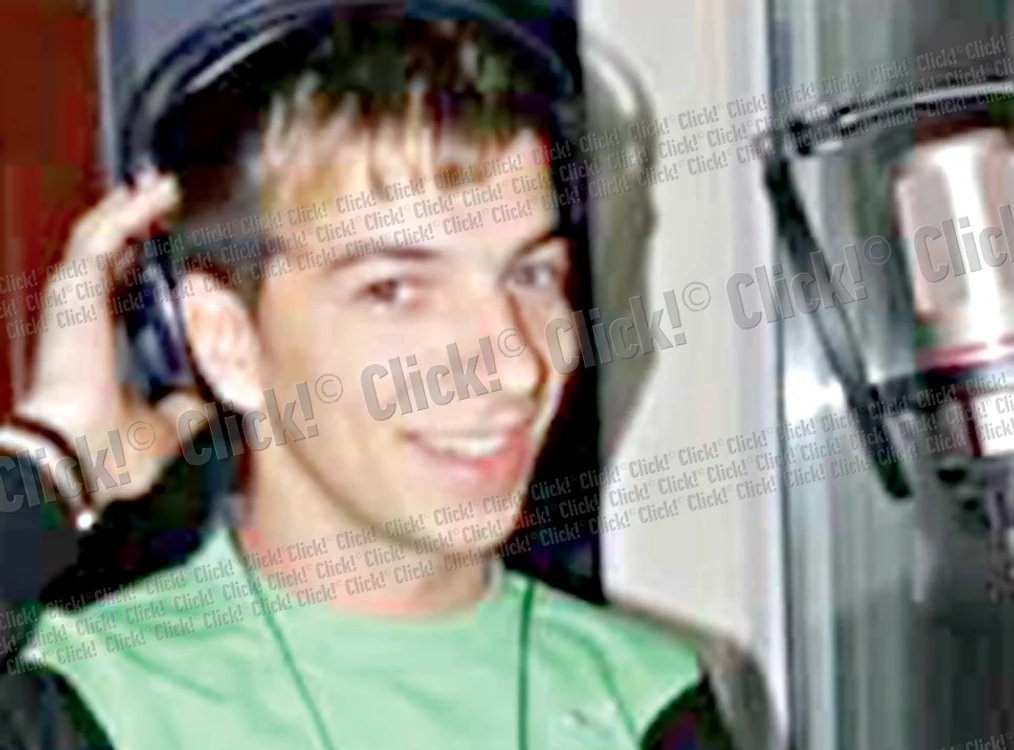 
    Solistul de muzică de  petrecere Alex de  la Orăştie a făcut o  depresie şi a vrut  să-şi ia viaţa  