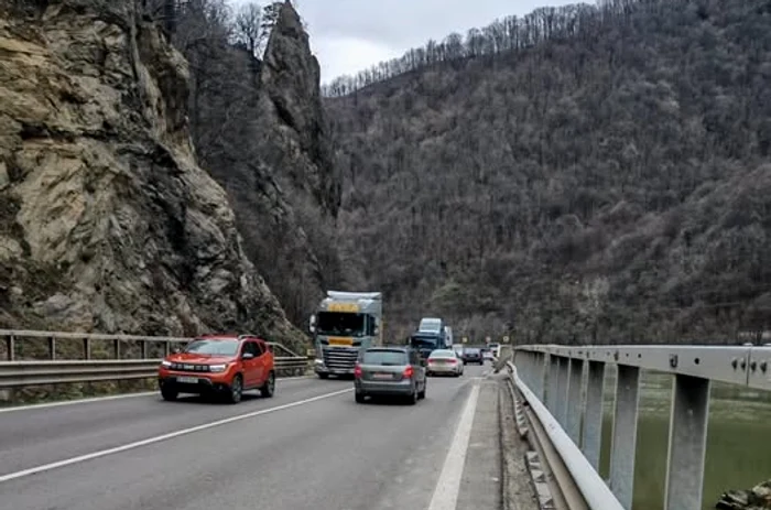 Traficul rutier a fost reluat. FOTO DRDP Craiova