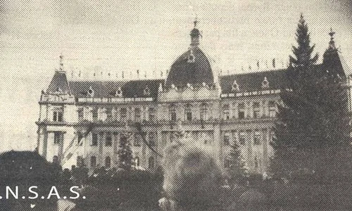 Calendar 15 noiembrie: 1987   Revolta de la Braşov: Muncitorii de la uzinele „Steagu Roşu” au declanșat un protest spontan împotriva regimului ceauşist jpeg
