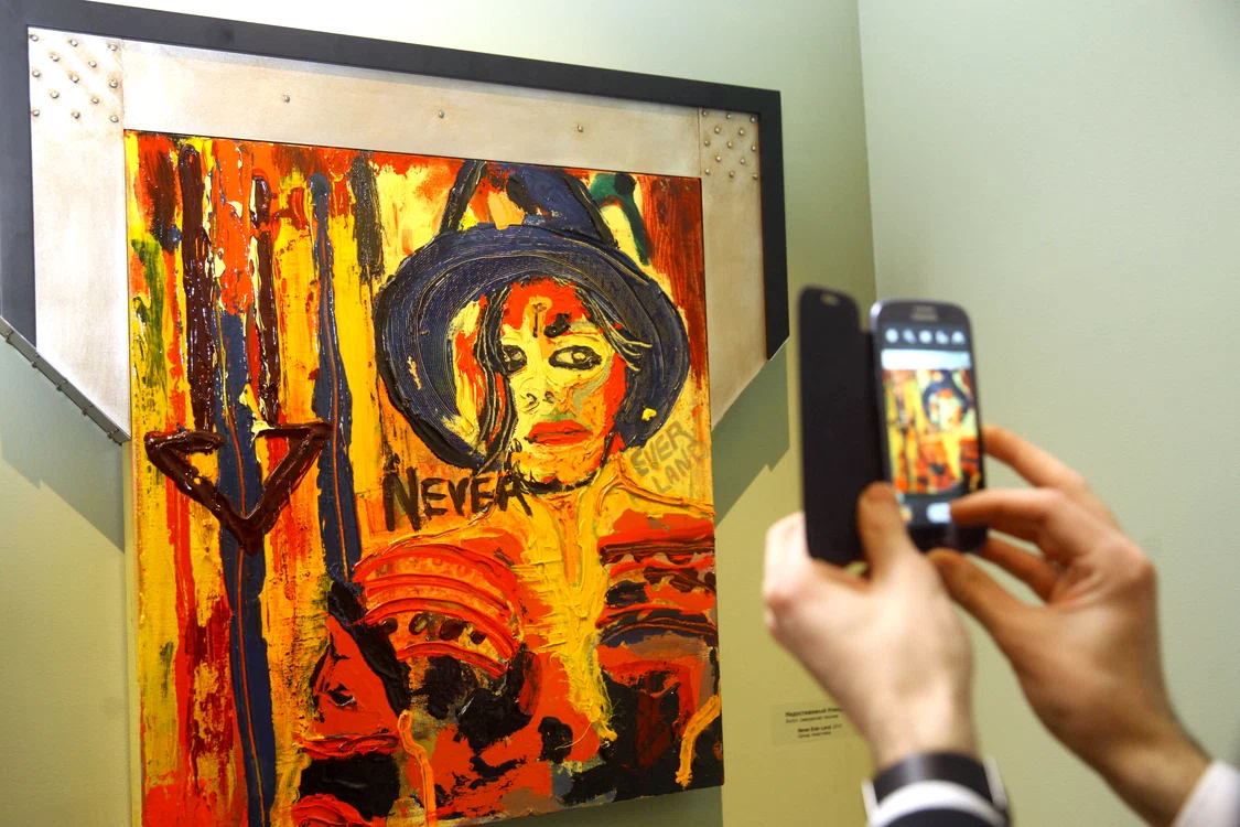 
    Sylvester Stallone și-a făcut deja un nume în lumea picturii, mulți văzând în el un pictor apropiat stilului impus de un Pablo Picasso sau Salvador Dalifoto: Hepta  