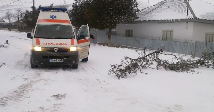 Ambulanța a ajuns la Grindu și a preluat pacientul