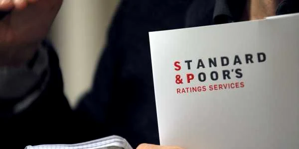 S&P a retrogradat ratingul Bucureştiului pe baza unor informaţii insuficiente