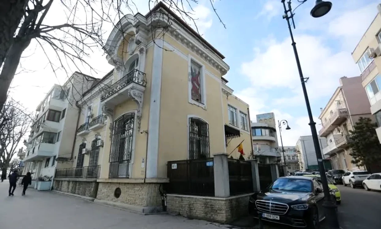 Vila „Nicolae Pilescu” în care locuiește Teodosie FOTO: Facebook