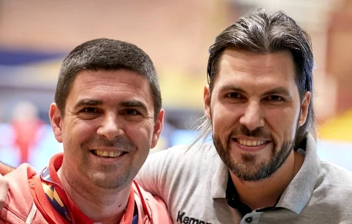 Adrian Vasile (dreapta), răsplătit generos de prietenul său, Vlad Enăchescu