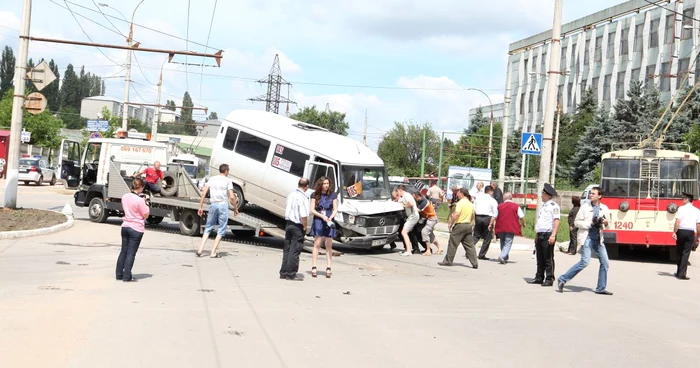 Imagini de la locul accidentului