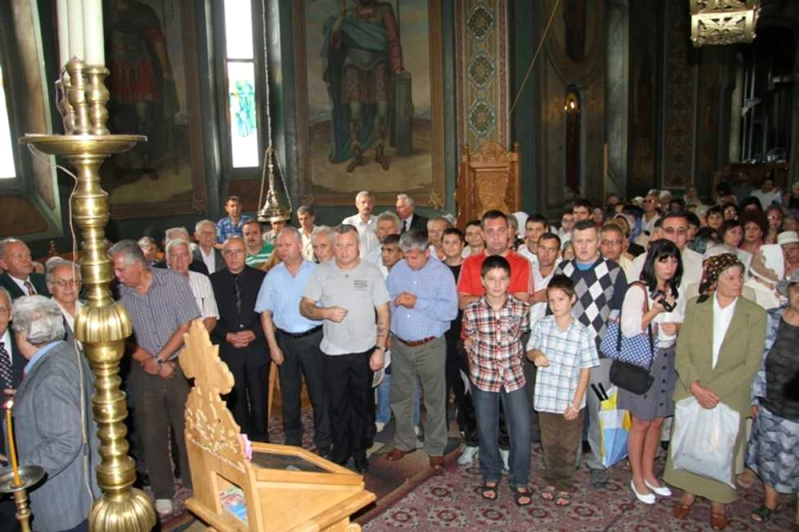La 90 de ani, Nicolae Oprea este nelipsit de la slujbele de la Biserica Sf. Ioan