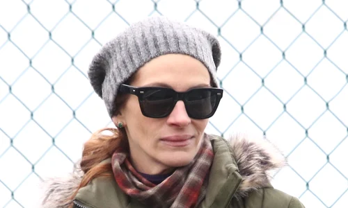 Julia Roberts and Lucas Hedges film scenes for "Ben is Back" jpeg