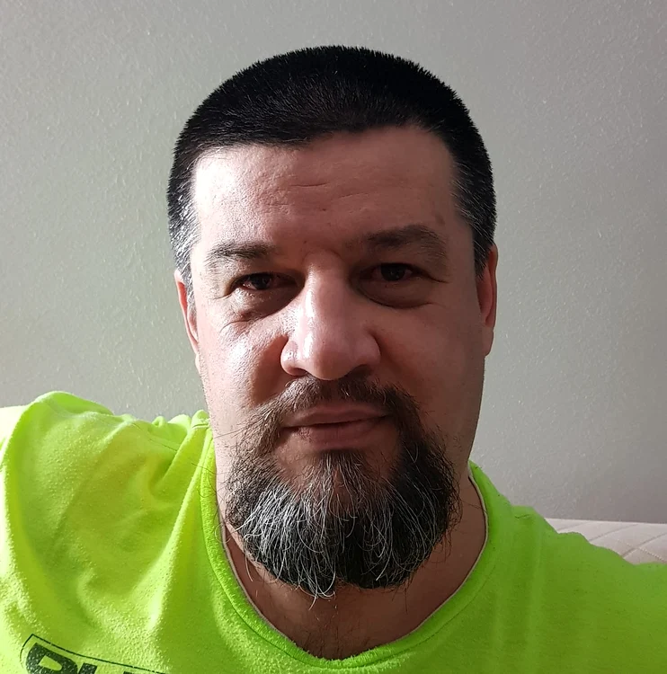 
    Soția și cei trei copii l-au așteptat acasă pe Alin, fericiți că a scăpat cu viață   
