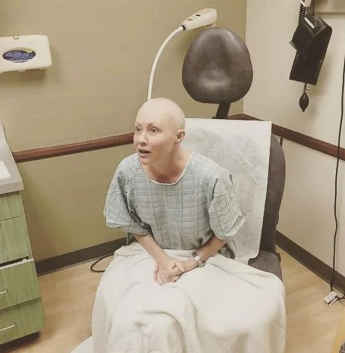 Shannen Doherty cu chelie în spital