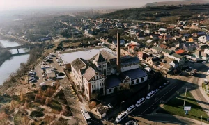 fabrica de vere scoasa la vanzare sothebysrealty com webp