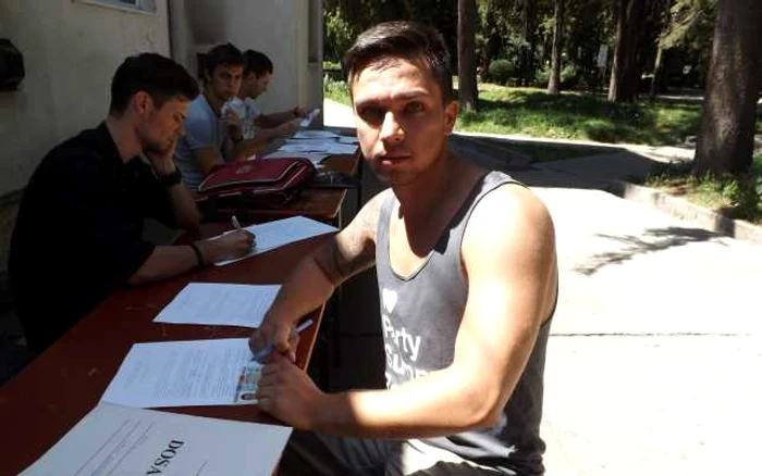 Vasile Bota, din Maramureş, s-a înscris la Facultatea de Educaţie Fizică şi Sport din Cluj şi vrea să aibă o carieră de antrenor de fitness. FOTO: Remus Florescu