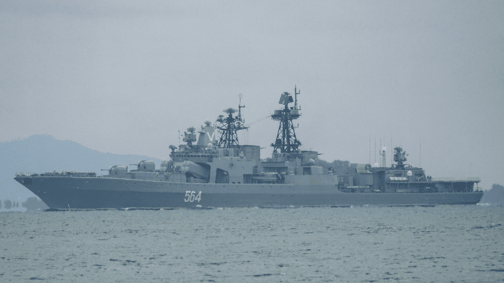 Două nave militare rusești care încercau să intre în Marea Neagră, obligate de turci să se întoarcă FOTO