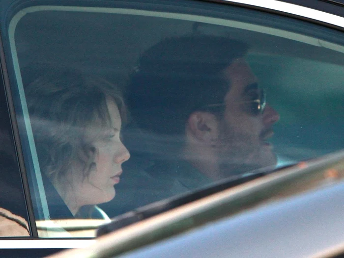 taylor swift si jgyllenhaal120910 01 jpeg