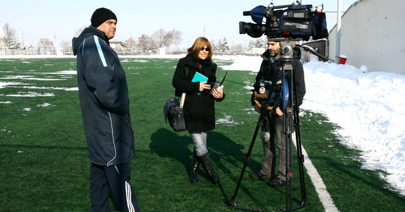 Reporterii italienii de la Tele 7 au făcut astăzi un interviu şi cu primul antrenor al lui Adrian Mutu