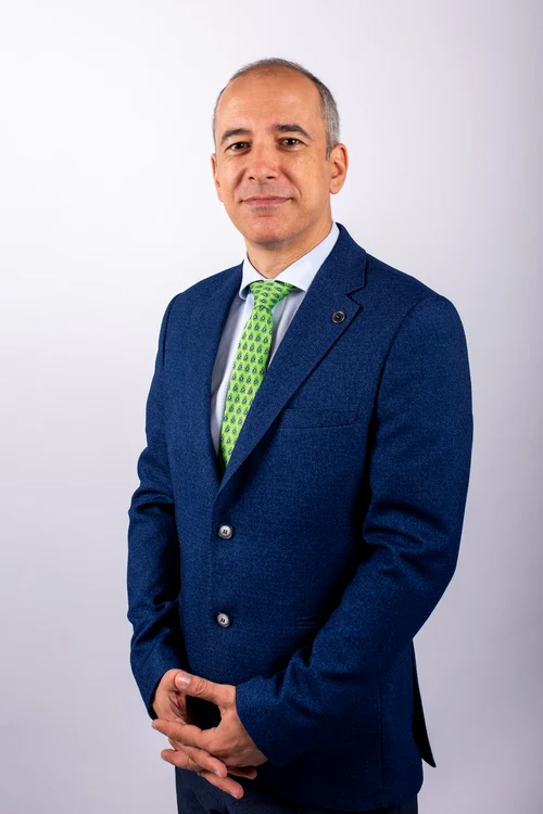 Profesorul Bogdan Glăvan e expert în macro-economie