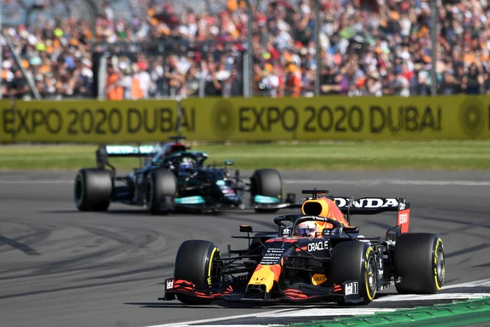 
    Max Verstappen se afla în frunte în momentul în care a abandonatFoto: EPA-EFE  