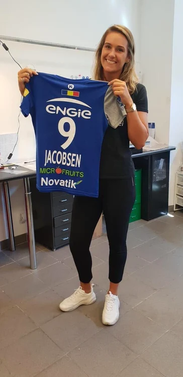  În magazinul virtual, suporterii au o gamă largă de obiecte pe care le pot personaliza dupa bunul plac