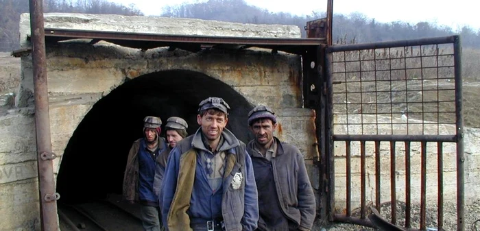 Patru reprezentanţi ai minerilor blocaţi în mina Tehomir au participat la negocieri