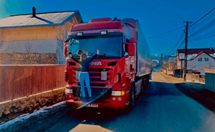 
    Cătălina Deac e fericită la volan: «Mă simt ca un cowboy liber pe un cal nărăvaş»  